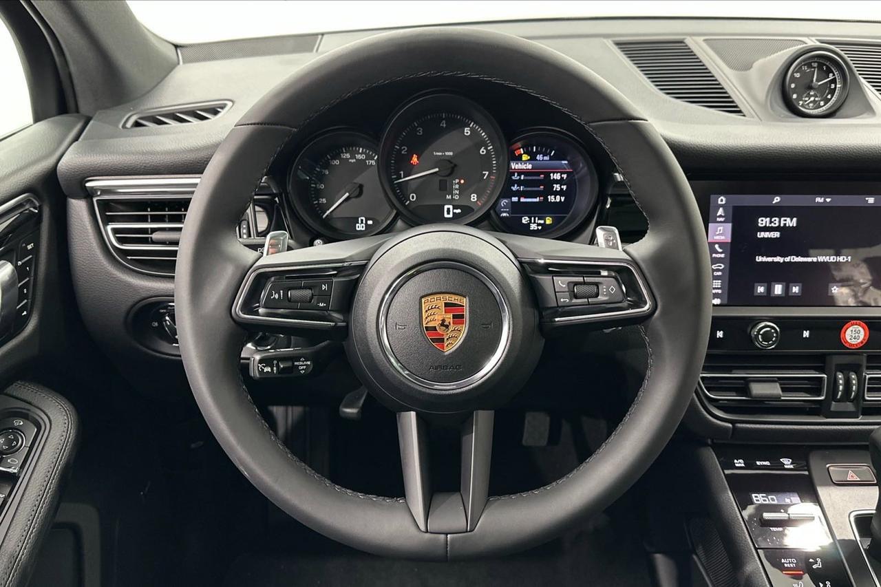 2025 Porsche Macan Newark DE