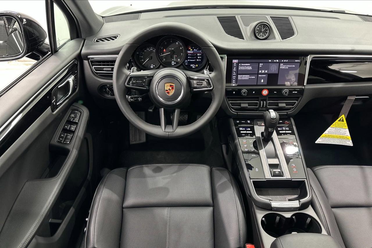 2025 Porsche Macan Newark DE