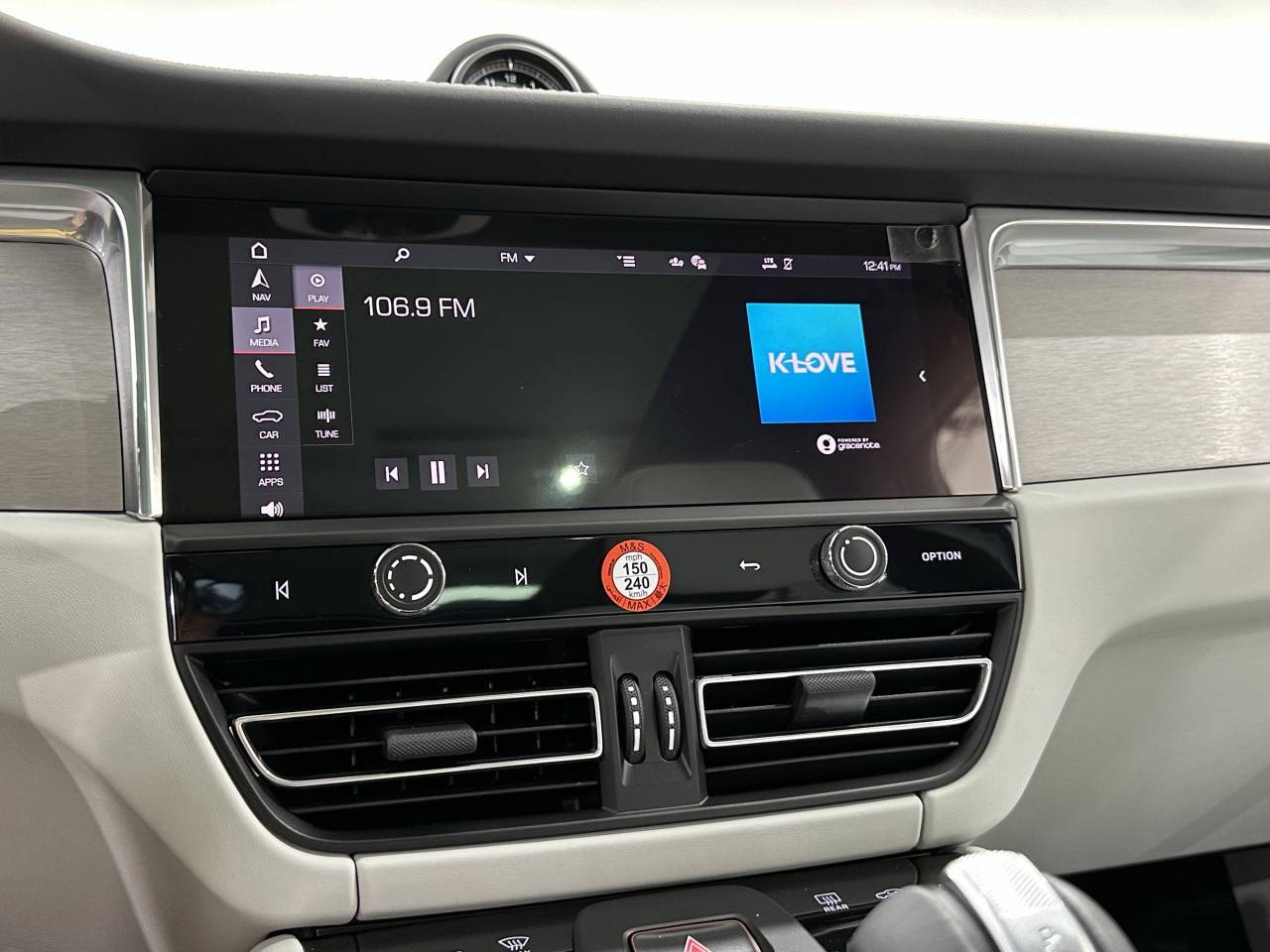 2025 Porsche Macan Newark DE