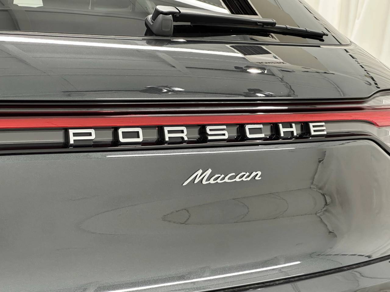 2025 Porsche Macan Newark DE