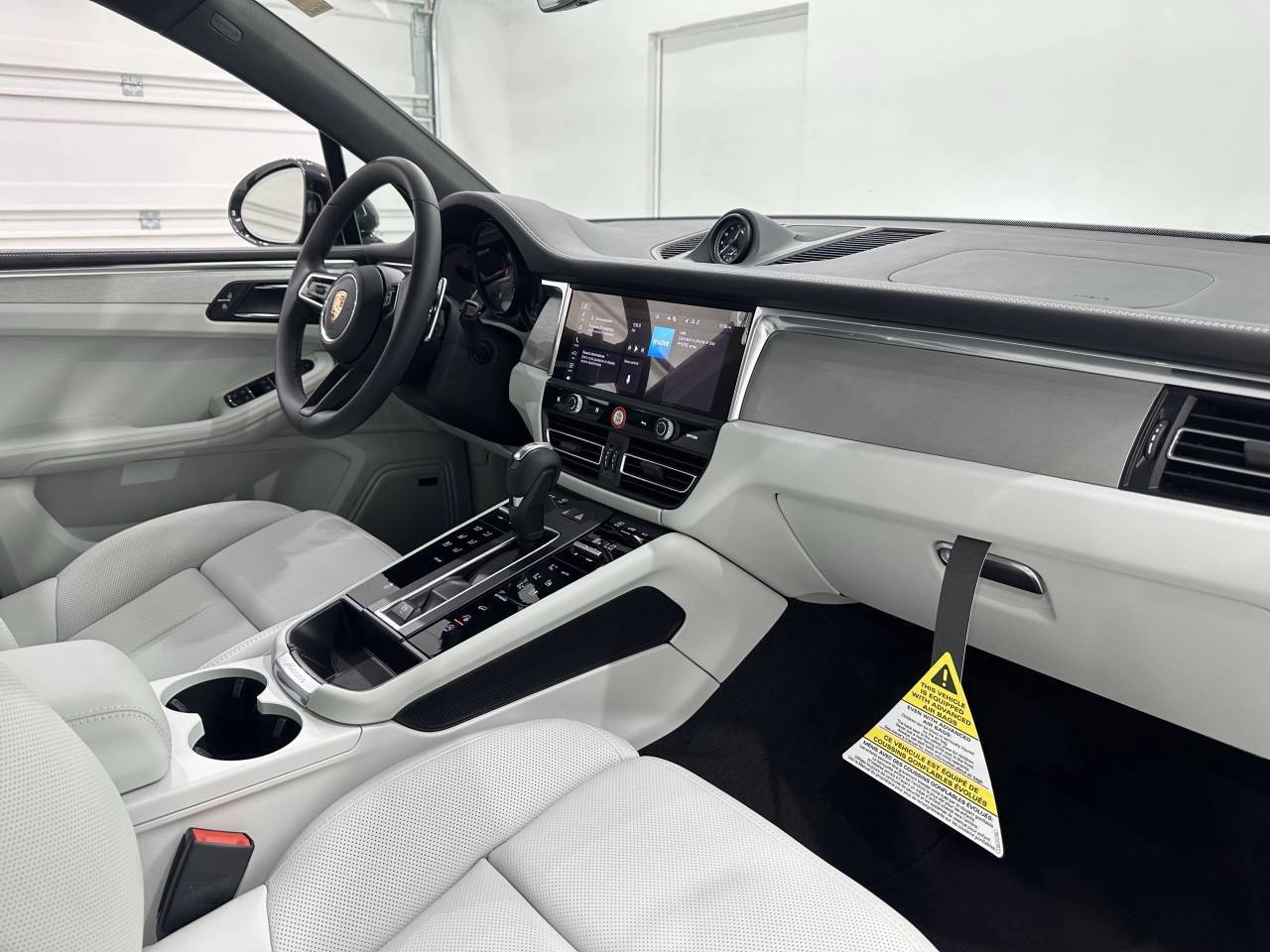 2025 Porsche Macan Newark DE