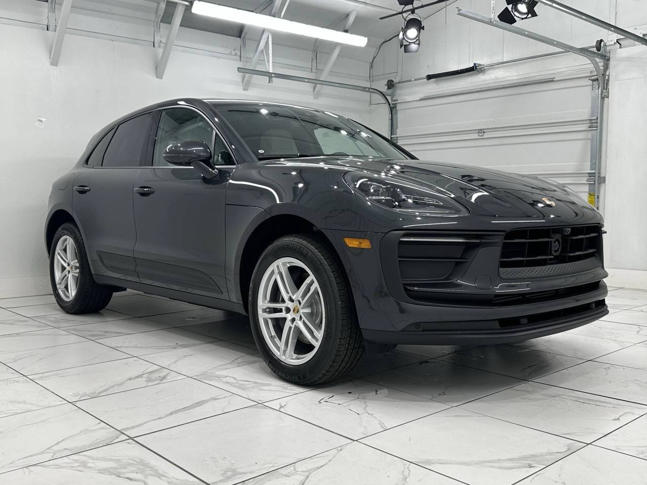 2025 Porsche Macan Newark DE