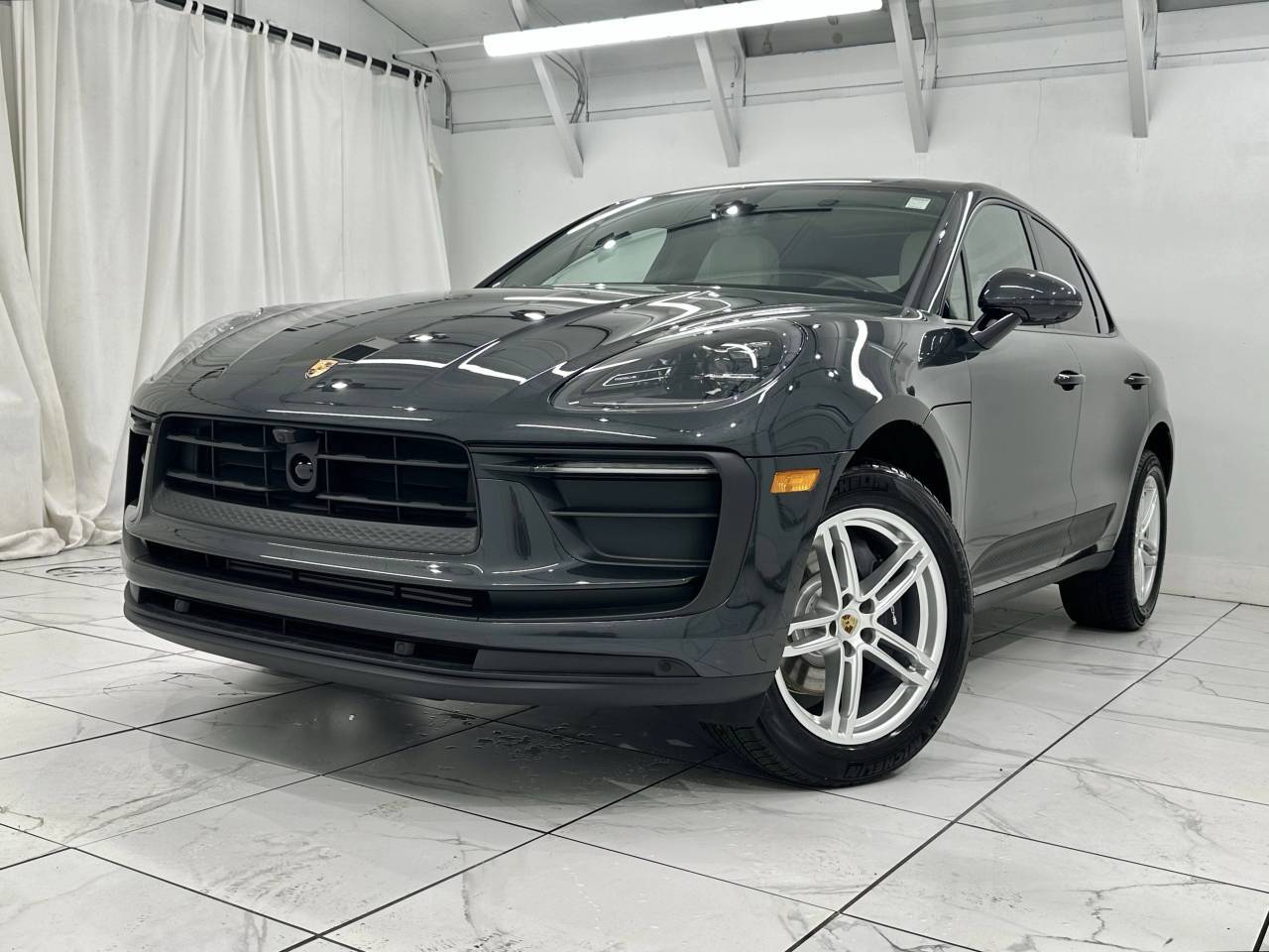 2025 Porsche Macan Newark DE
