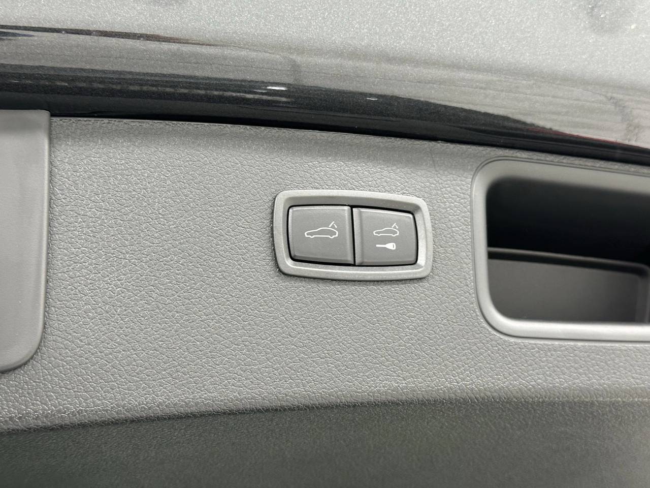 2025 Porsche Macan Newark DE