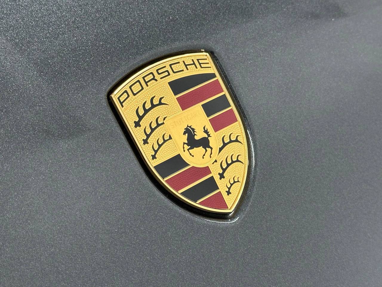 2025 Porsche Macan Newark DE