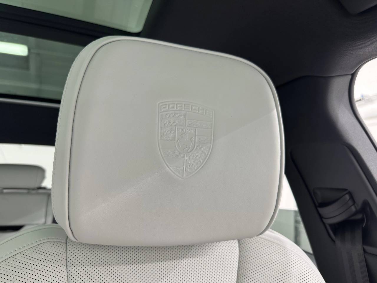 2025 Porsche Macan Newark DE