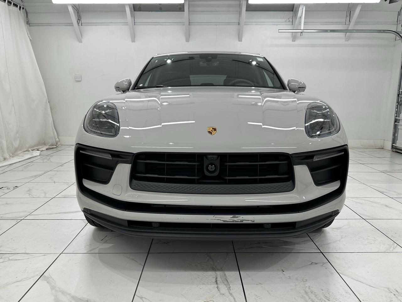 2025 Porsche Macan Newark DE