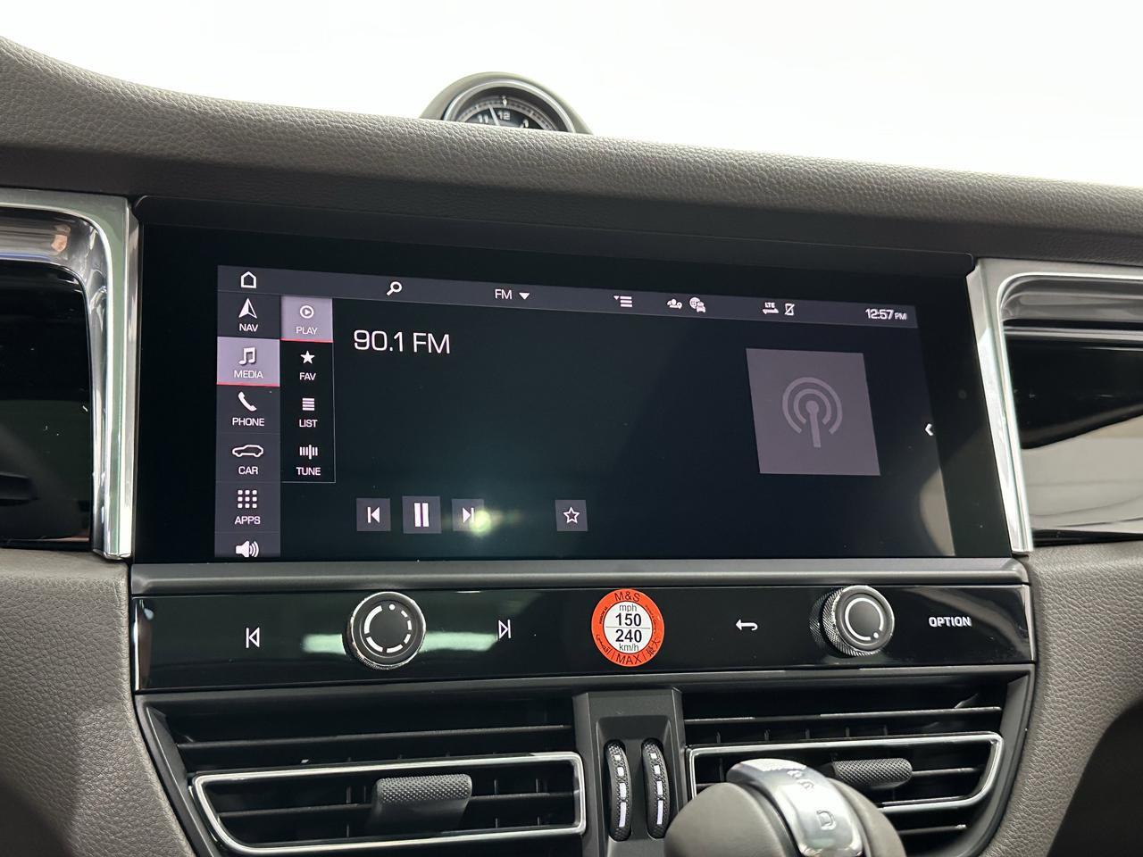 2025 Porsche Macan Newark DE