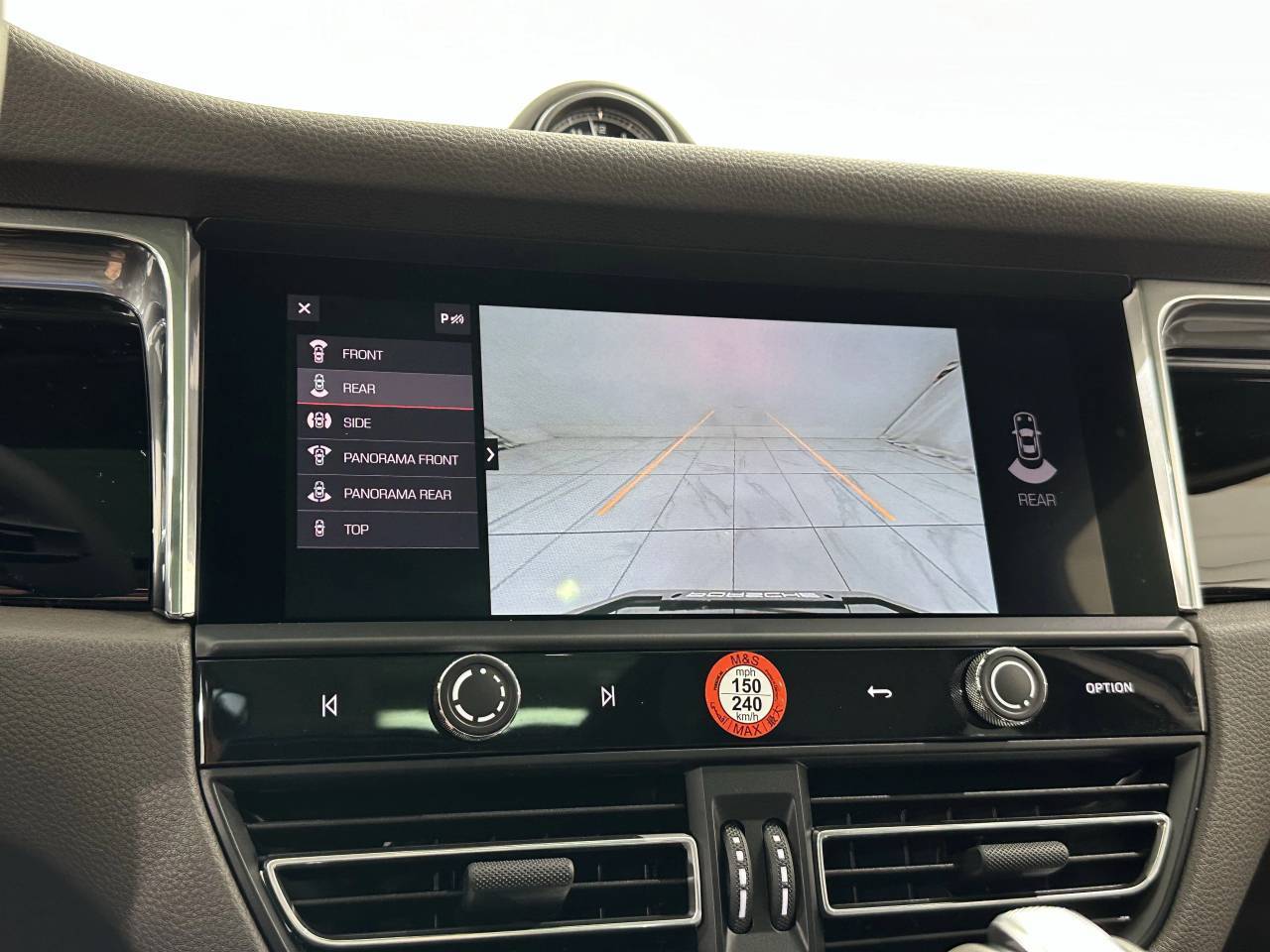 2025 Porsche Macan Newark DE