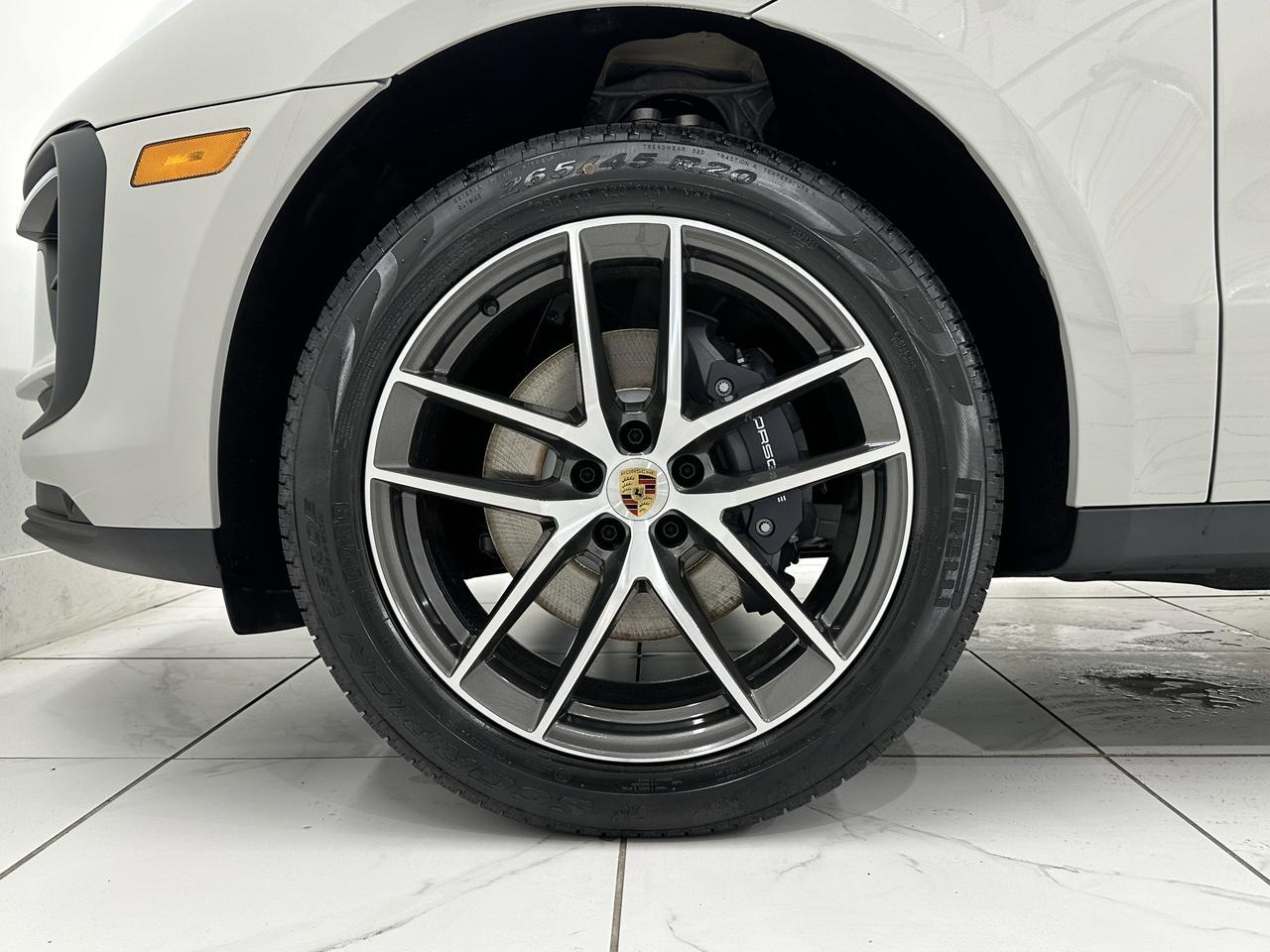 2025 Porsche Macan Newark DE