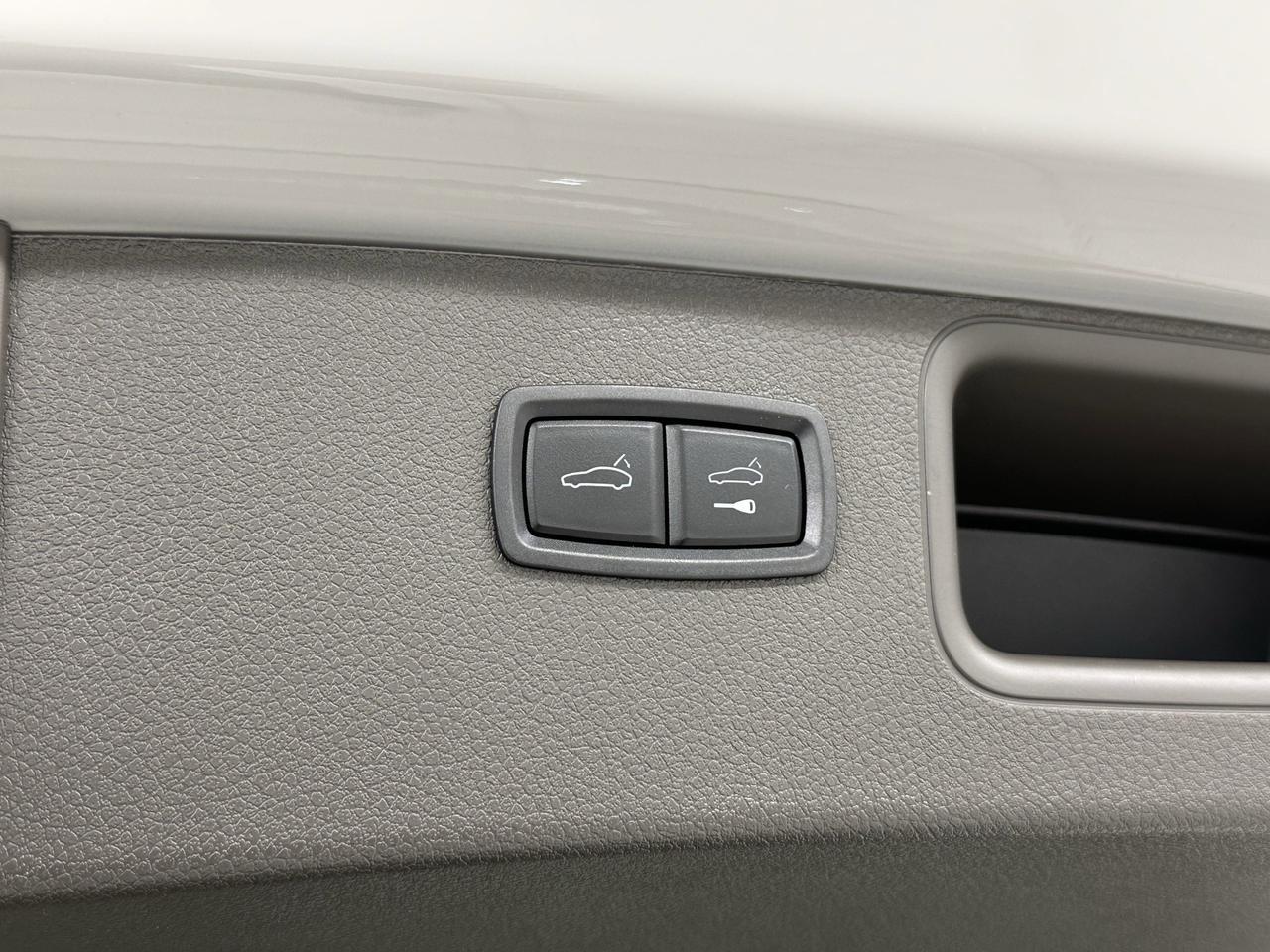 2025 Porsche Macan Newark DE