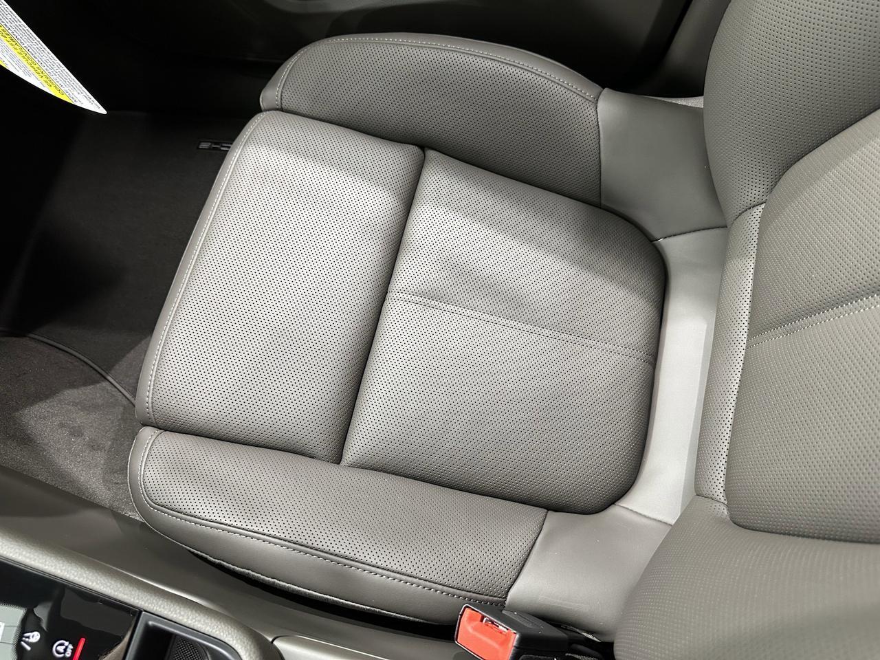 2025 Porsche Macan Newark DE