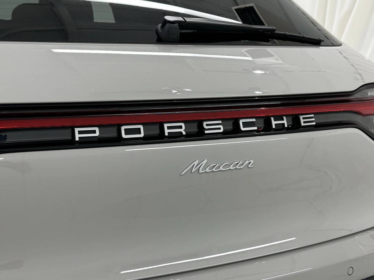 2025 Porsche Macan Newark DE
