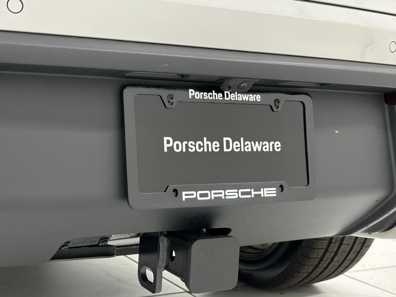 2025 Porsche Macan Newark DE