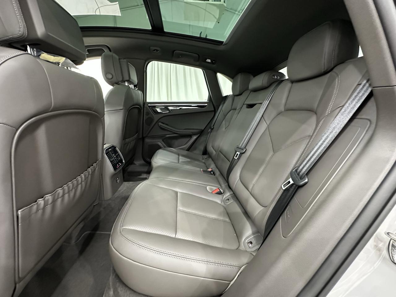 2025 Porsche Macan Newark DE