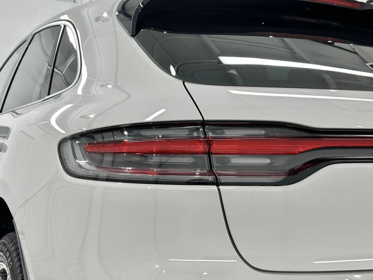 2025 Porsche Macan Newark DE