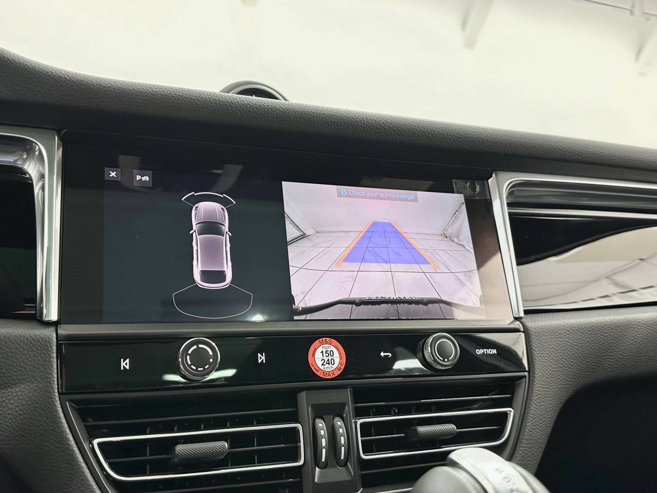 2025 Porsche Macan Newark DE