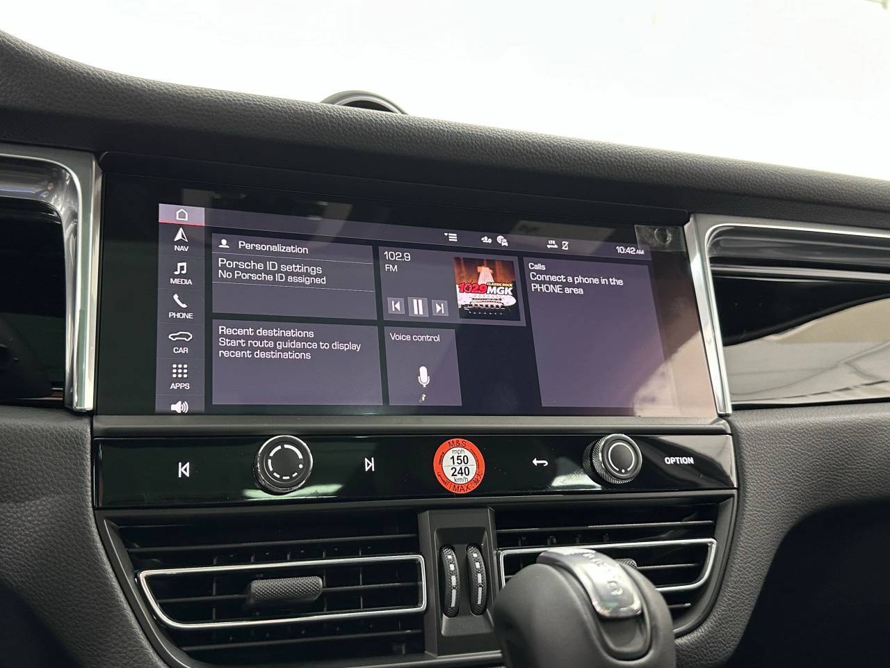 2025 Porsche Macan Newark DE