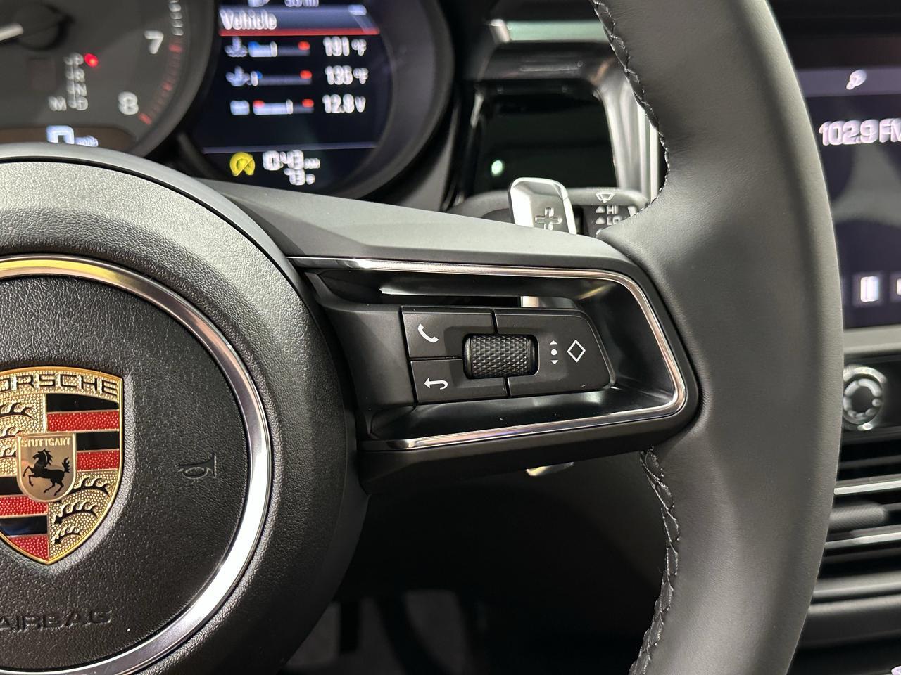 2025 Porsche Macan Newark DE