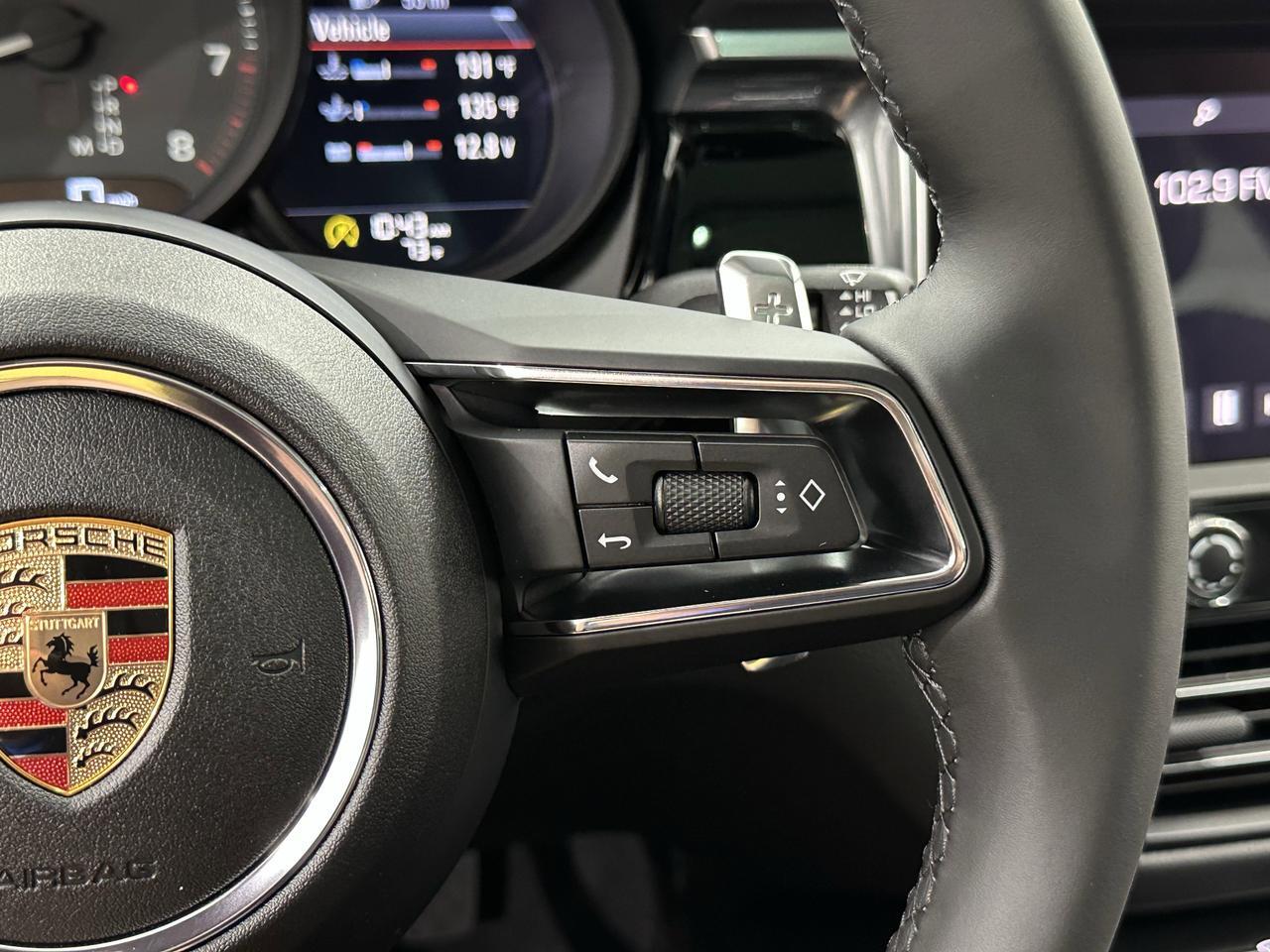2025 Porsche Macan Newark DE