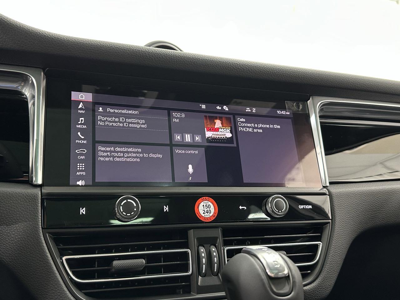 2025 Porsche Macan Newark DE