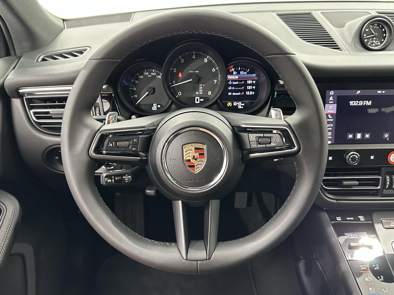2025 Porsche Macan Newark DE