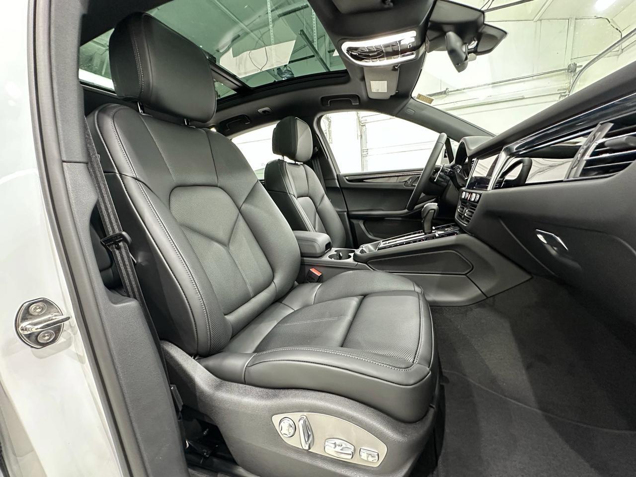 2025 Porsche Macan Newark DE