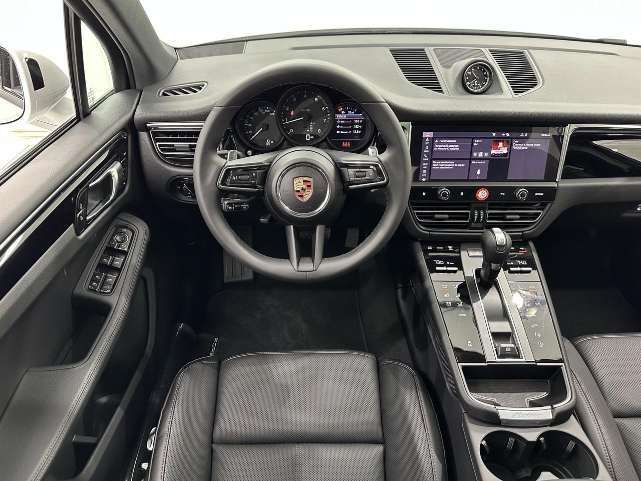 2025 Porsche Macan Newark DE