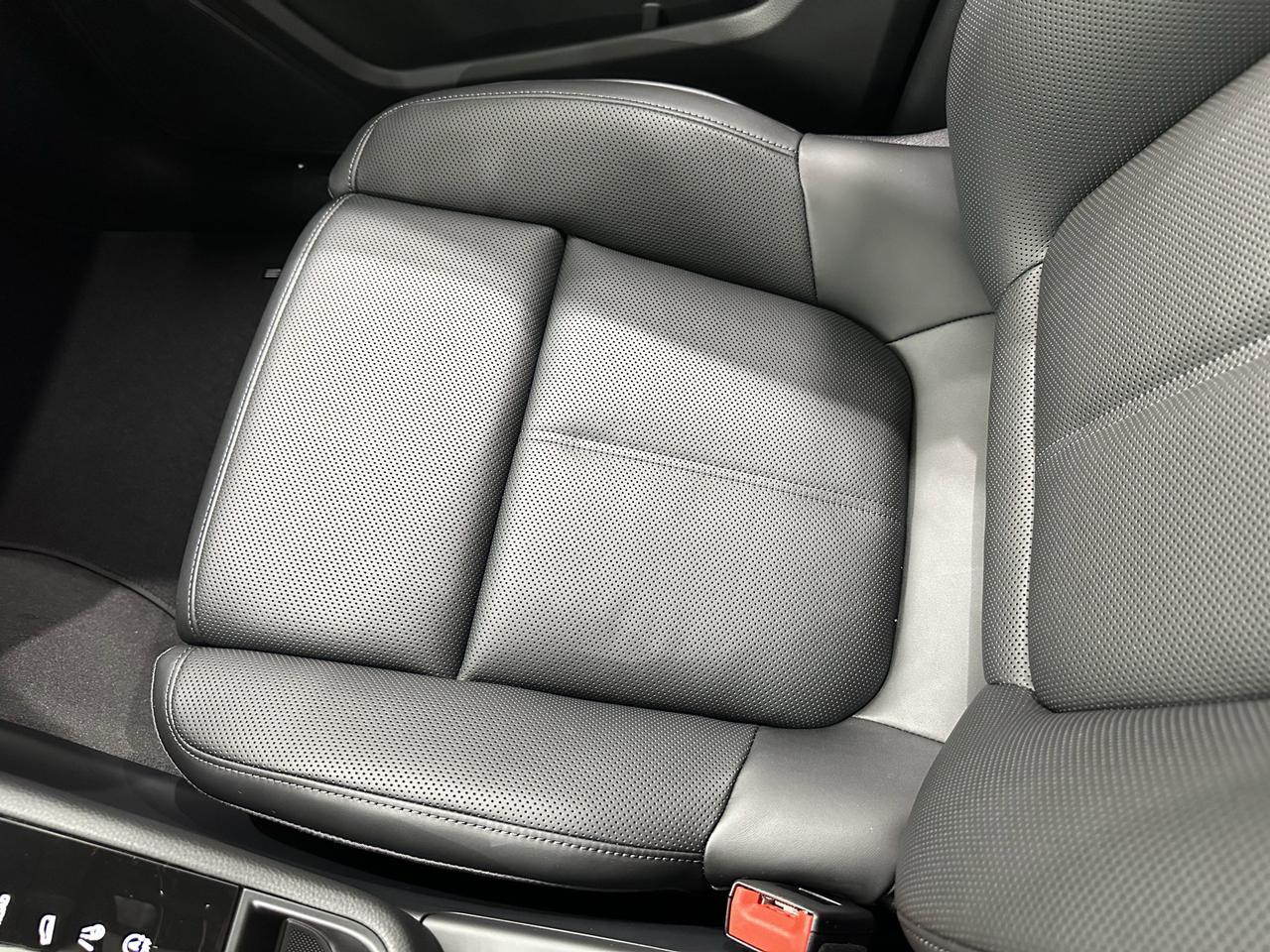 2025 Porsche Macan Newark DE