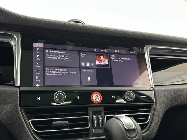 2025 Porsche Macan Newark DE