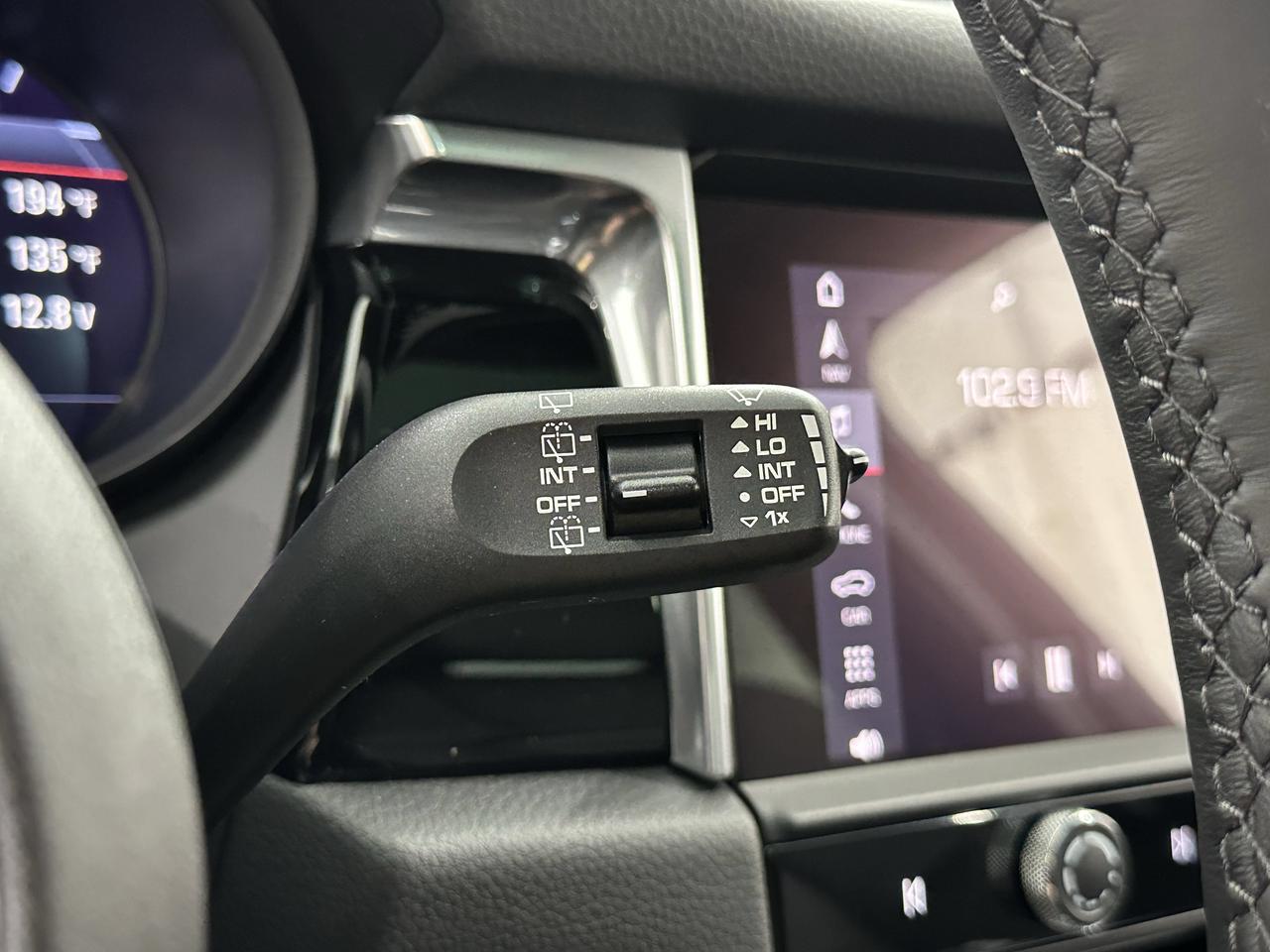 2025 Porsche Macan Newark DE