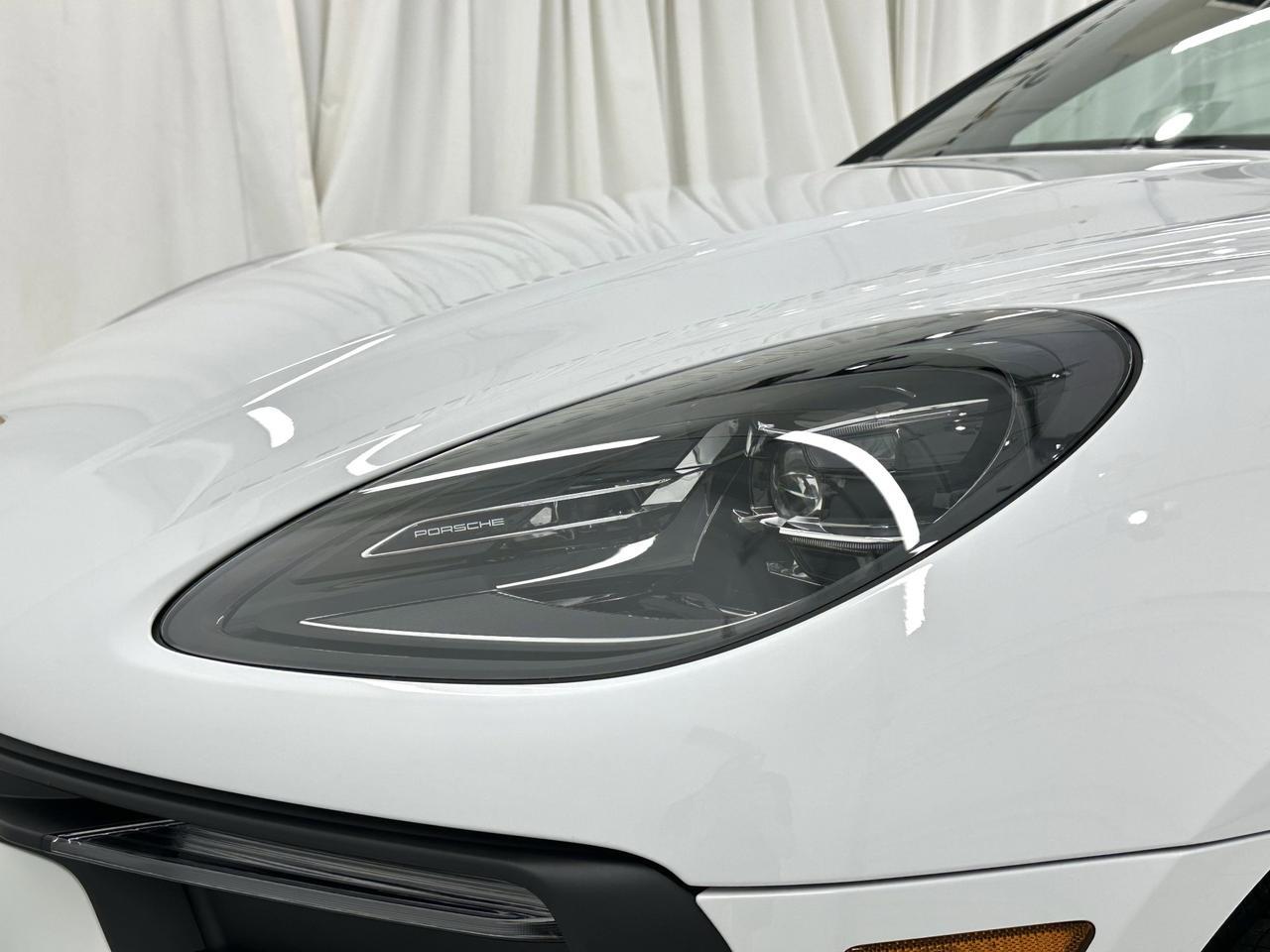 2025 Porsche Macan Newark DE