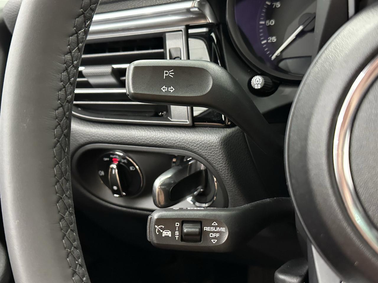 2025 Porsche Macan Newark DE