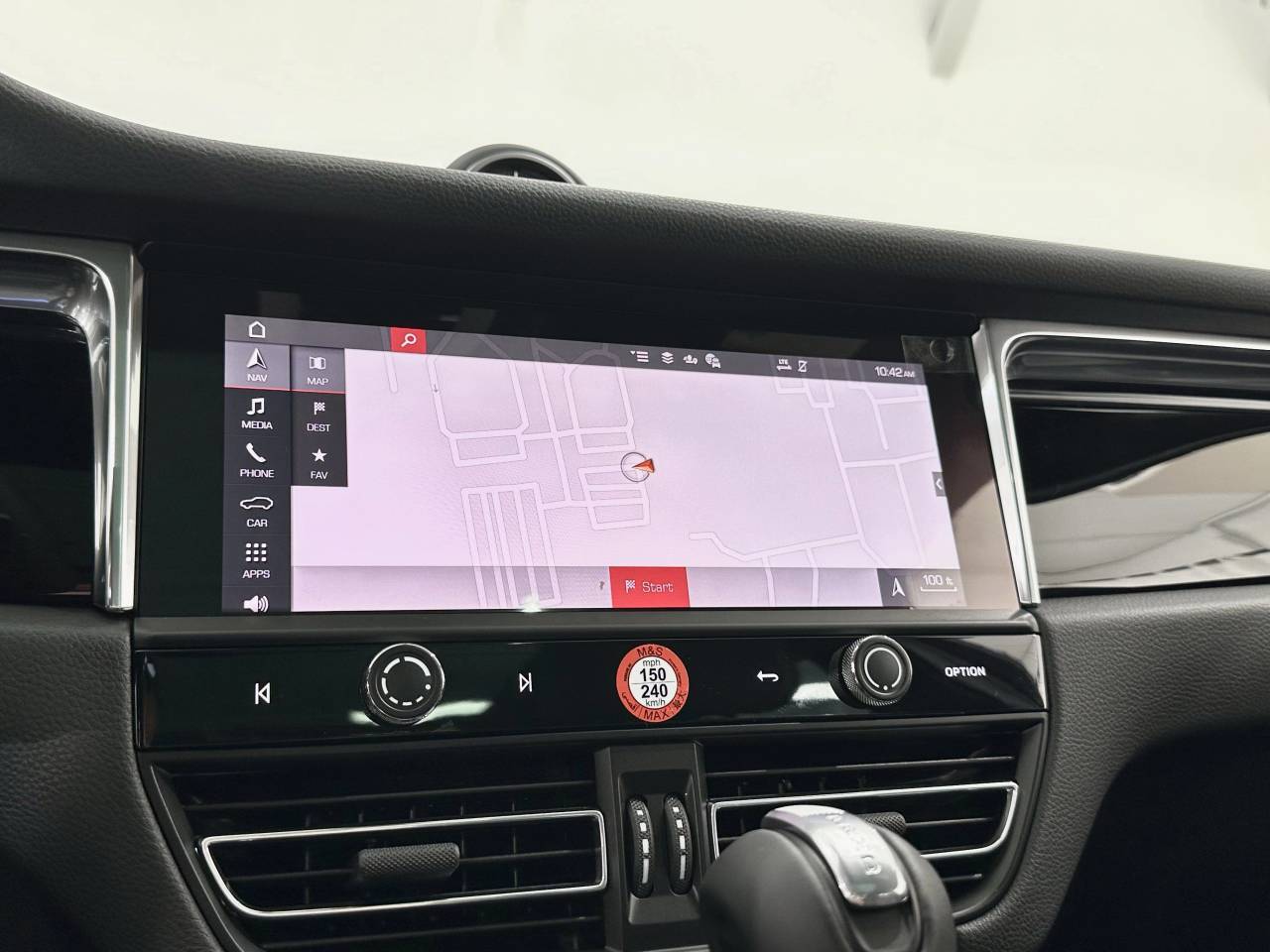 2025 Porsche Macan Newark DE