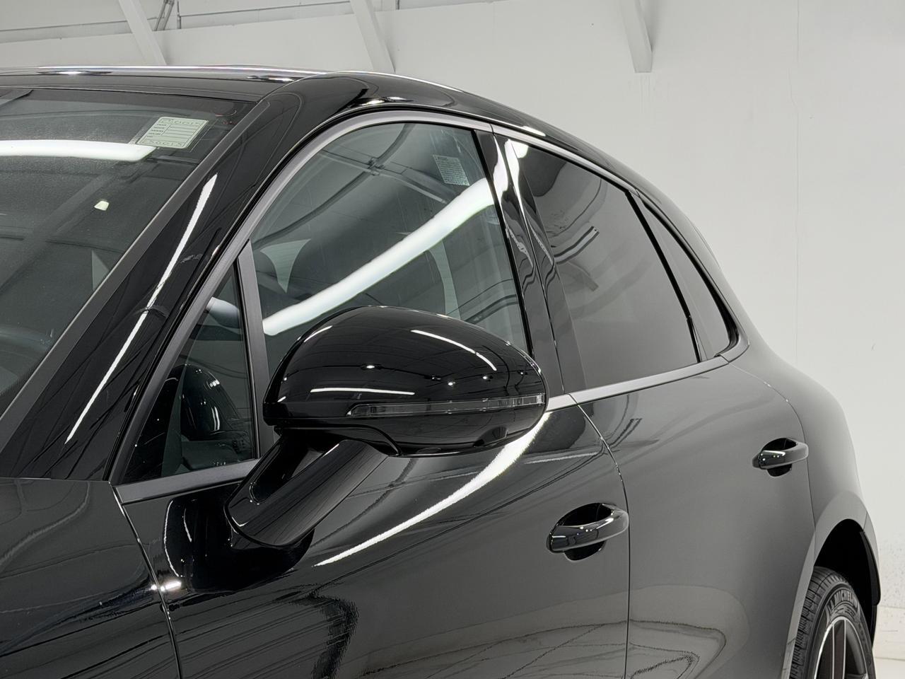 2025 Porsche Macan Newark DE