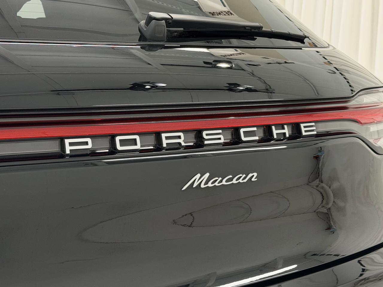2025 Porsche Macan Newark DE