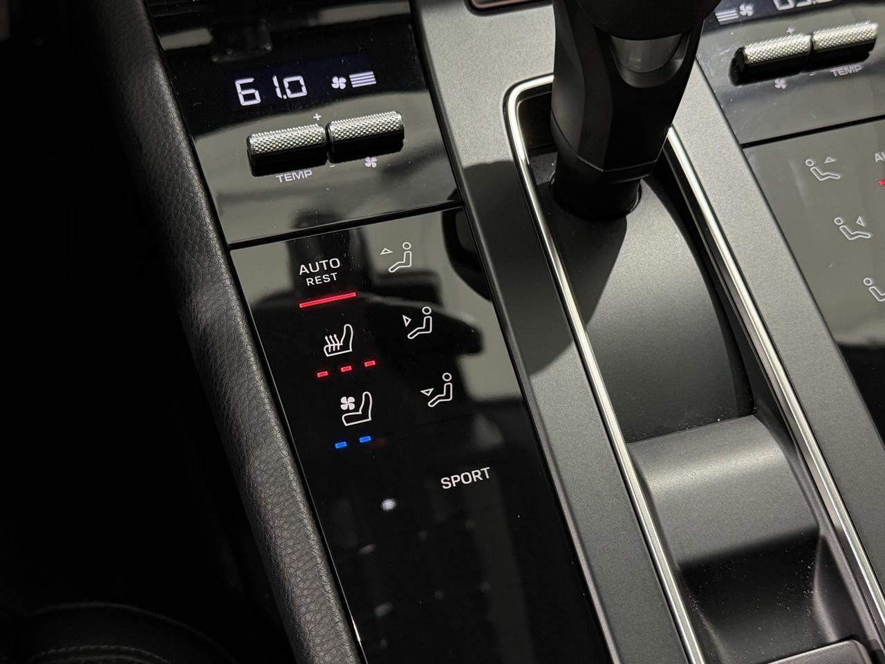 2025 Porsche Macan Newark DE