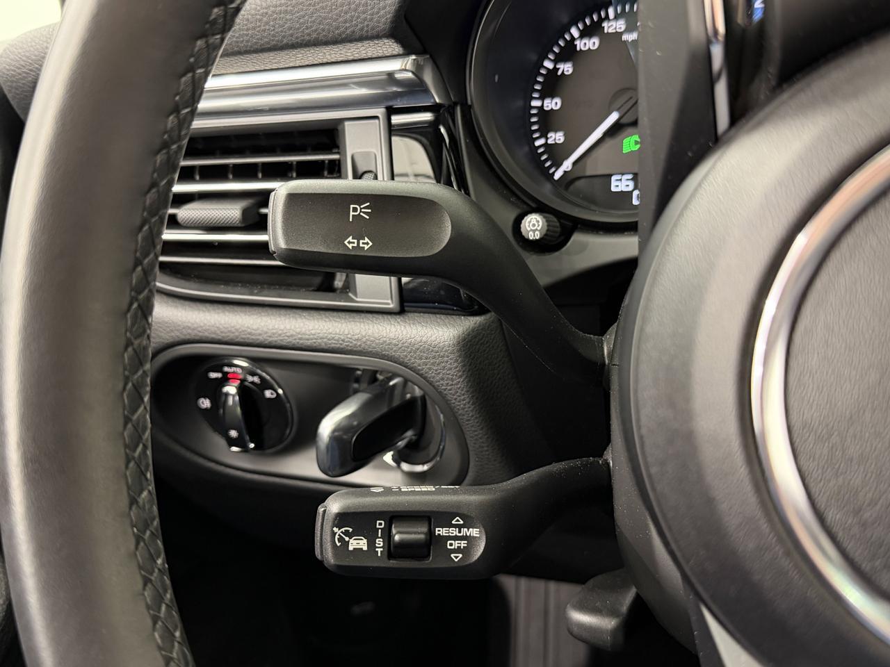 2025 Porsche Macan Newark DE