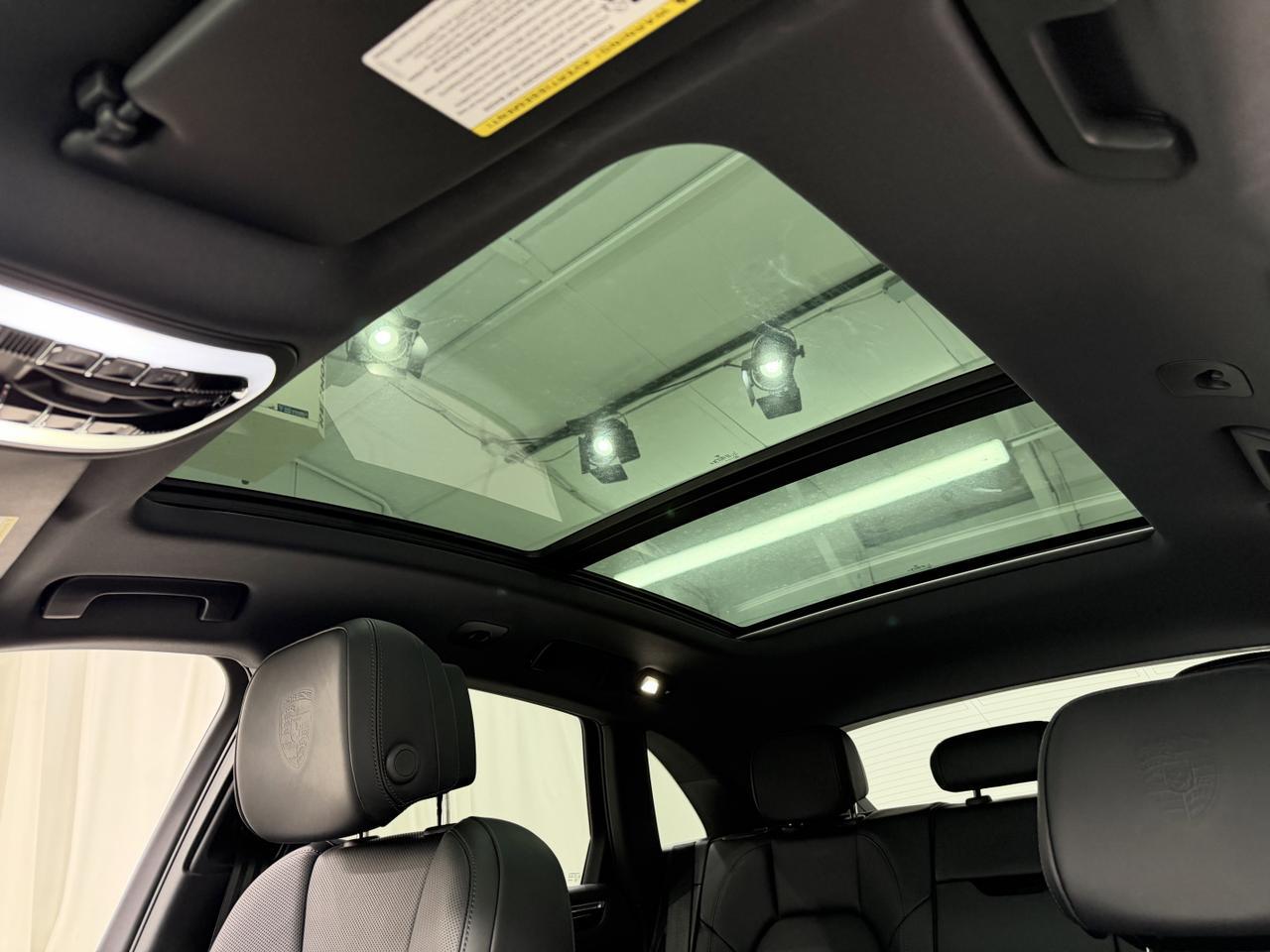 2025 Porsche Macan Newark DE