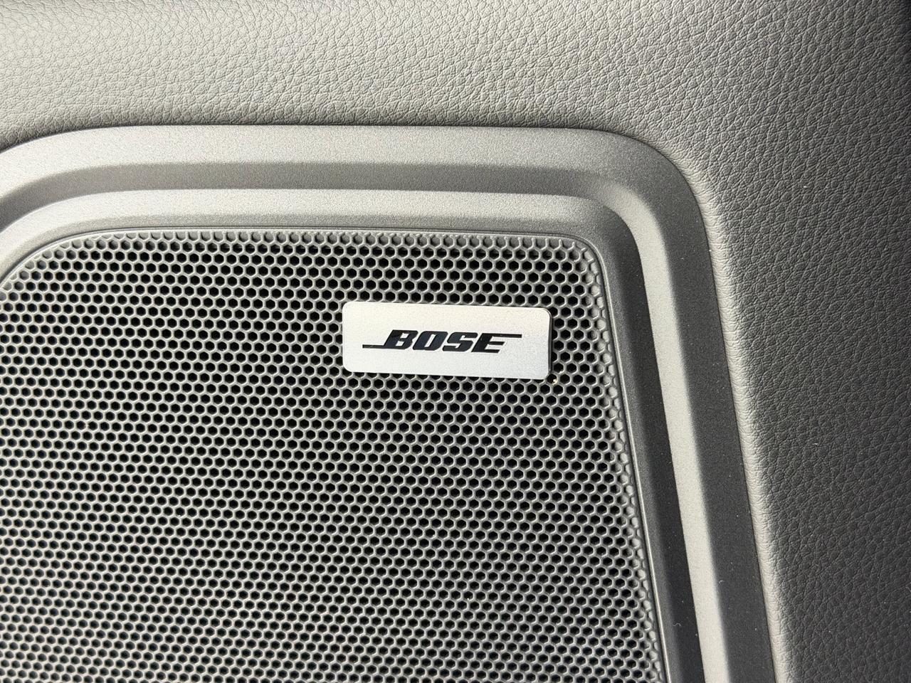 2025 Porsche Macan Newark DE