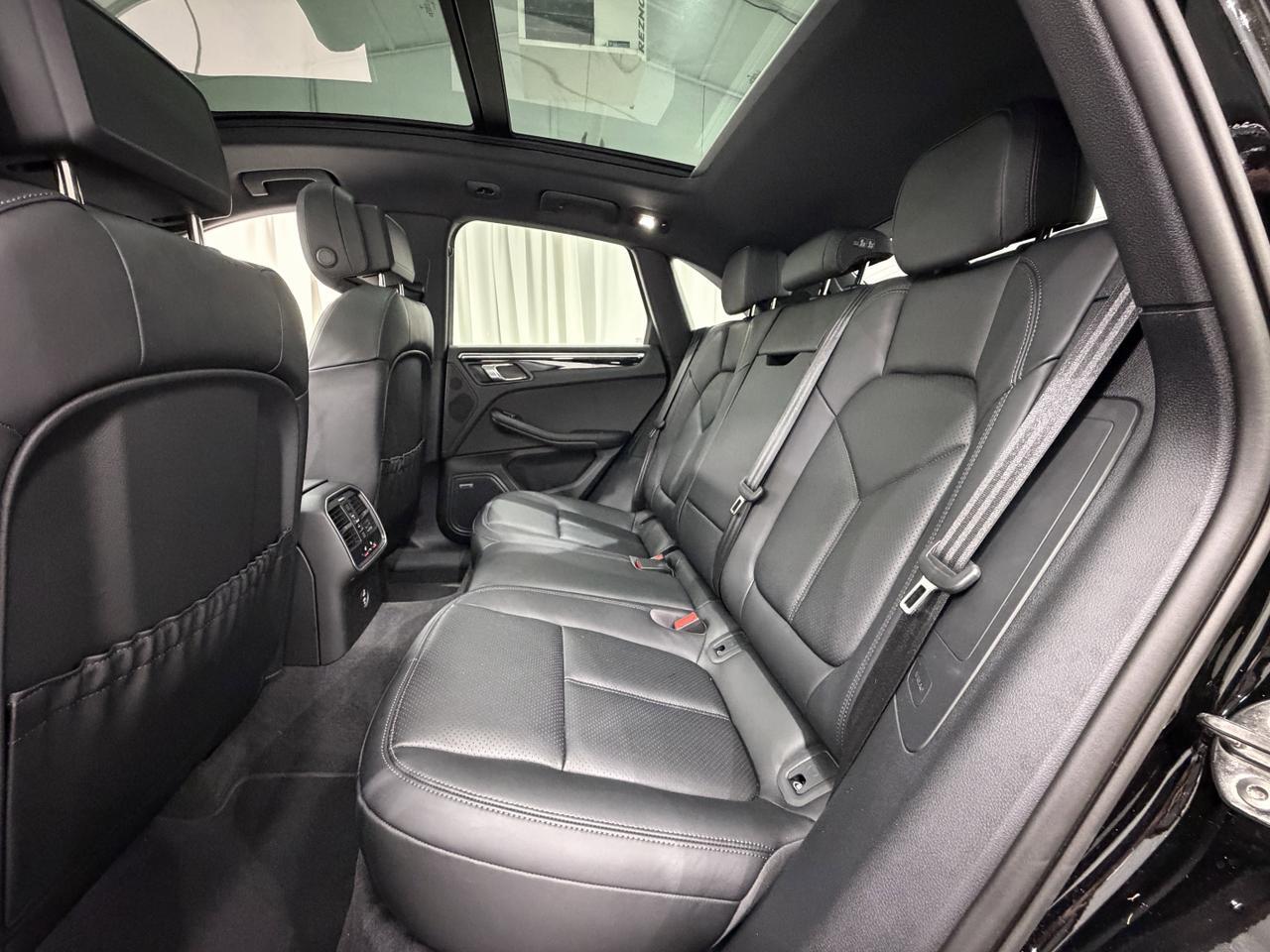 2025 Porsche Macan Newark DE