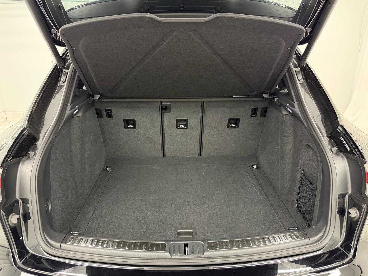 2025 Porsche Macan Newark DE