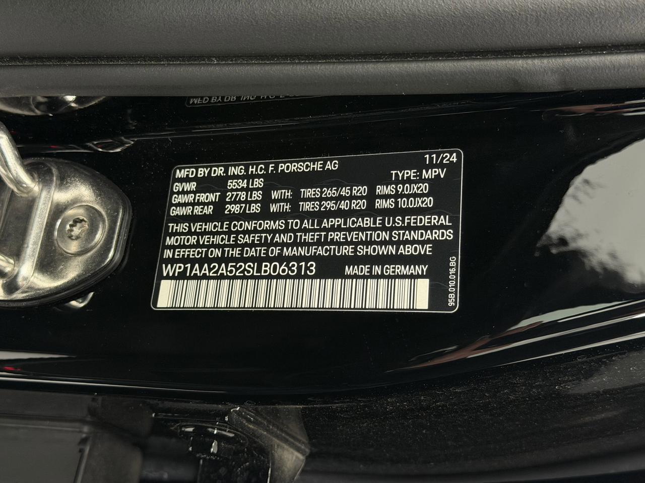 2025 Porsche Macan Newark DE