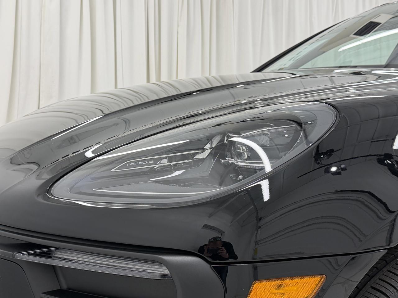 2025 Porsche Macan Newark DE