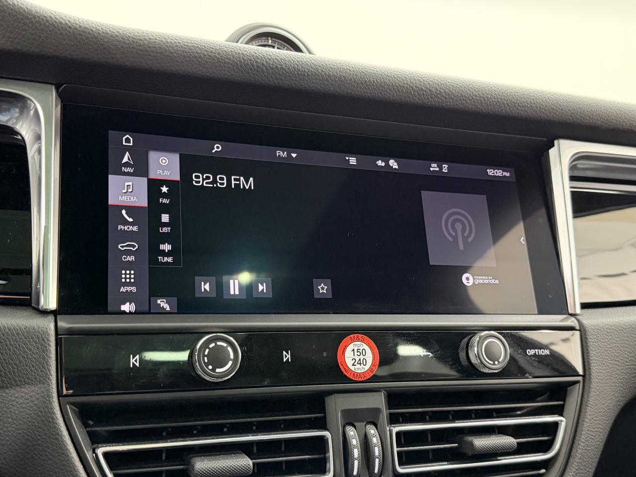 2025 Porsche Macan Newark DE