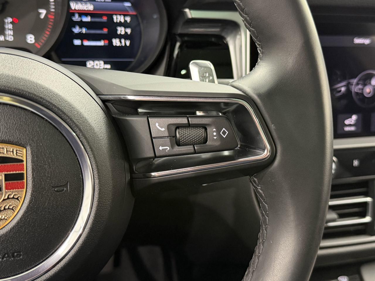 2025 Porsche Macan Newark DE