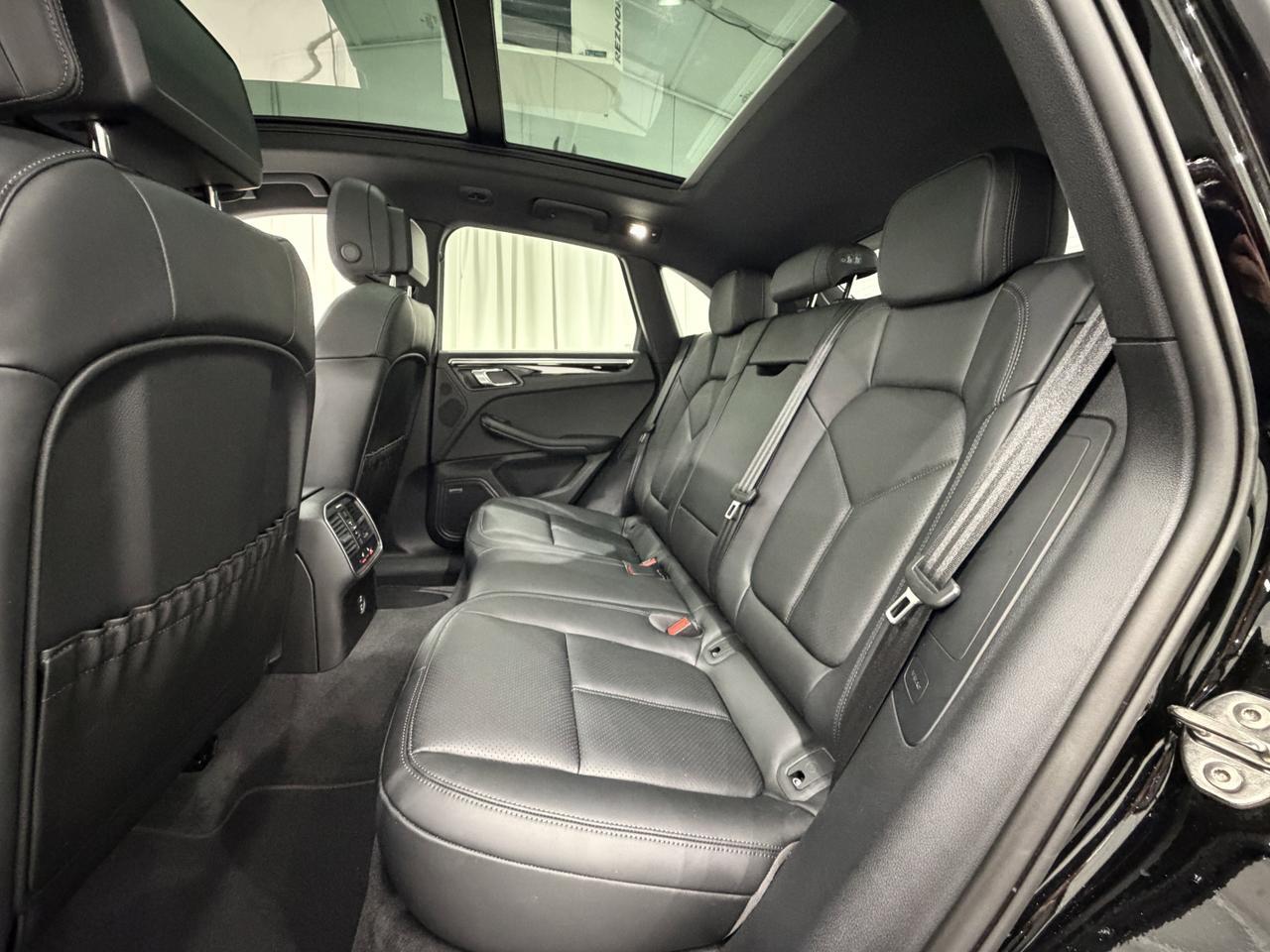 2025 Porsche Macan Newark DE