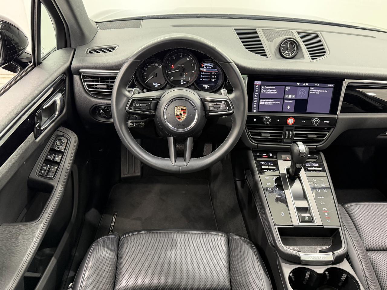 2025 Porsche Macan Newark DE