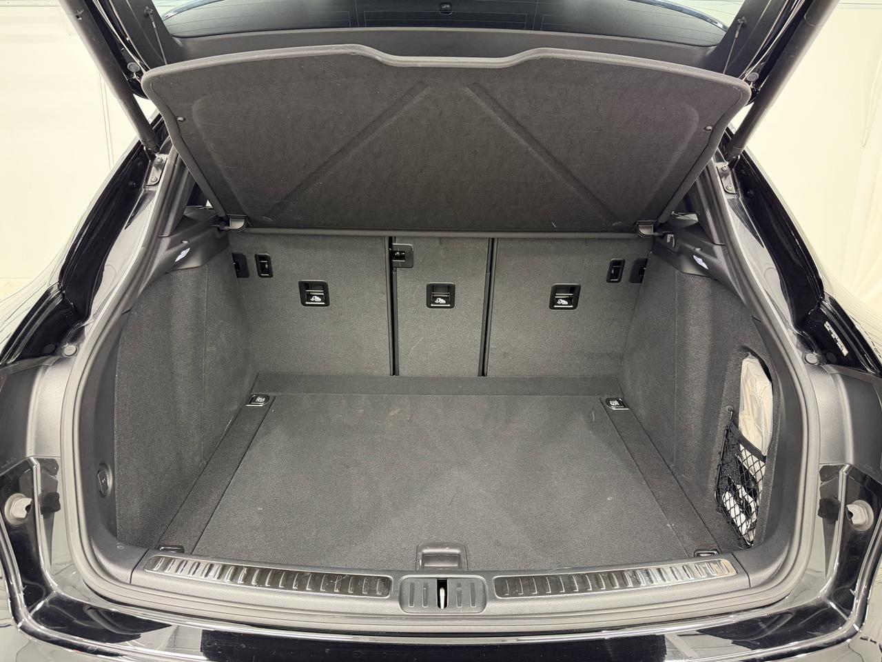 2025 Porsche Macan Newark DE