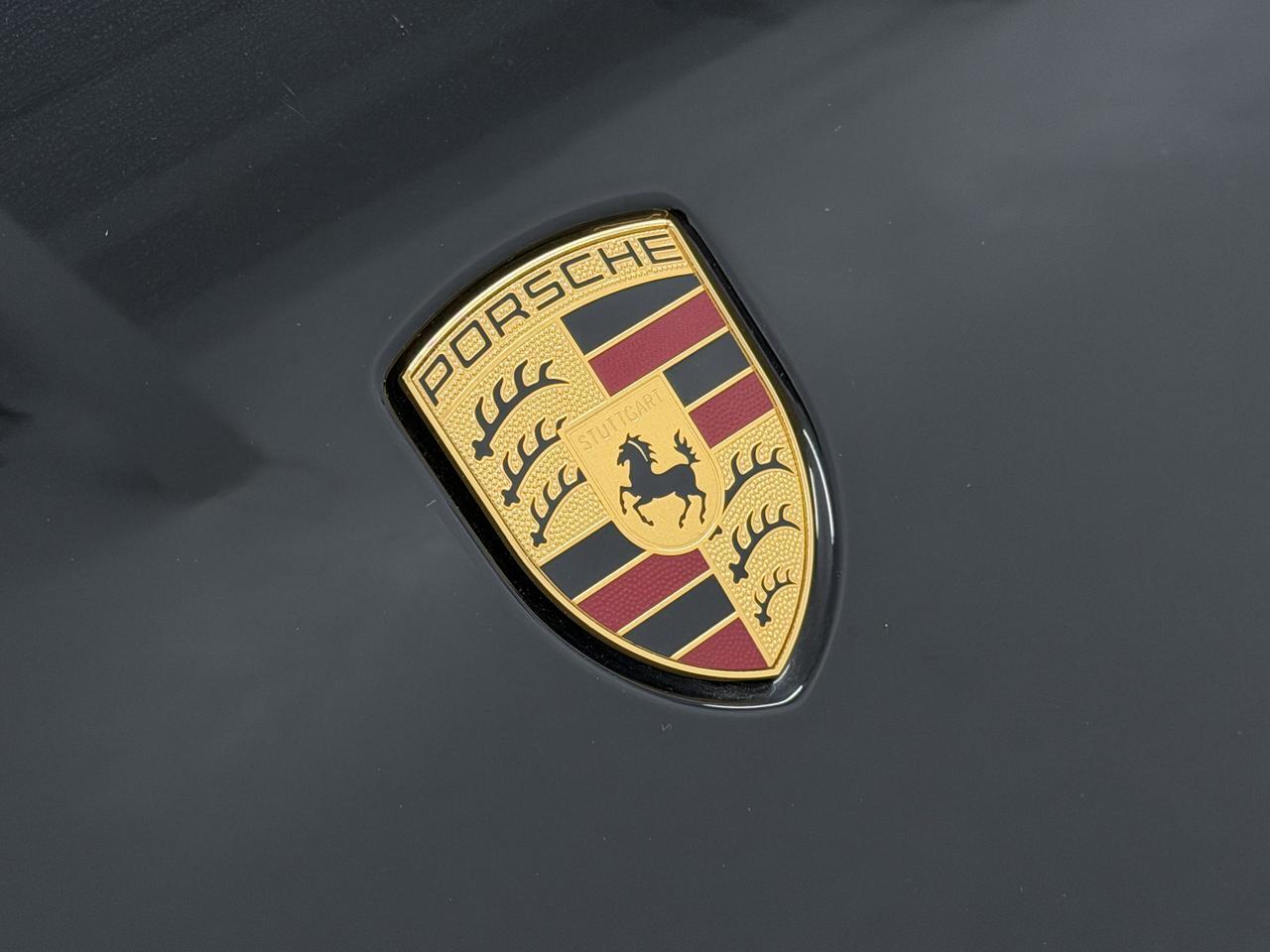 2025 Porsche Macan Newark DE